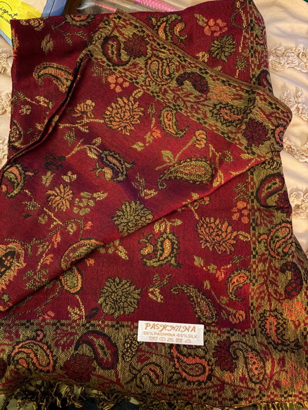 pashmina Red Paisley & Gold Floral Woven Shawl, NEW